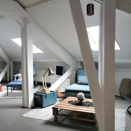 Cozy Bordeaux